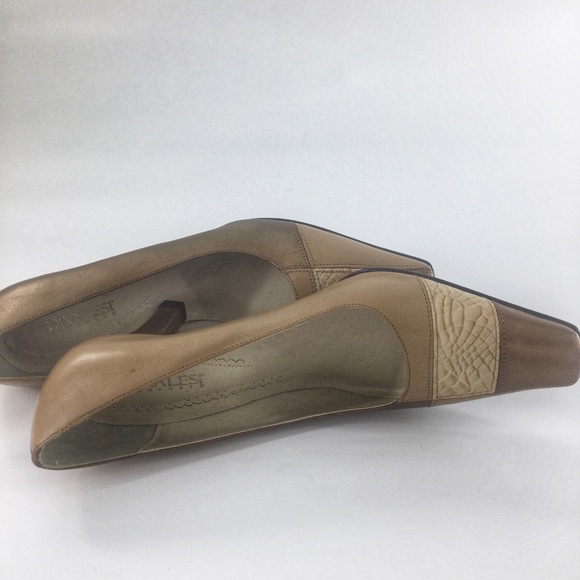 Divalest Brazilian Square Toe Gold Taupe Leather Career Pumps Heels Size 7 - Picture 10 of 11